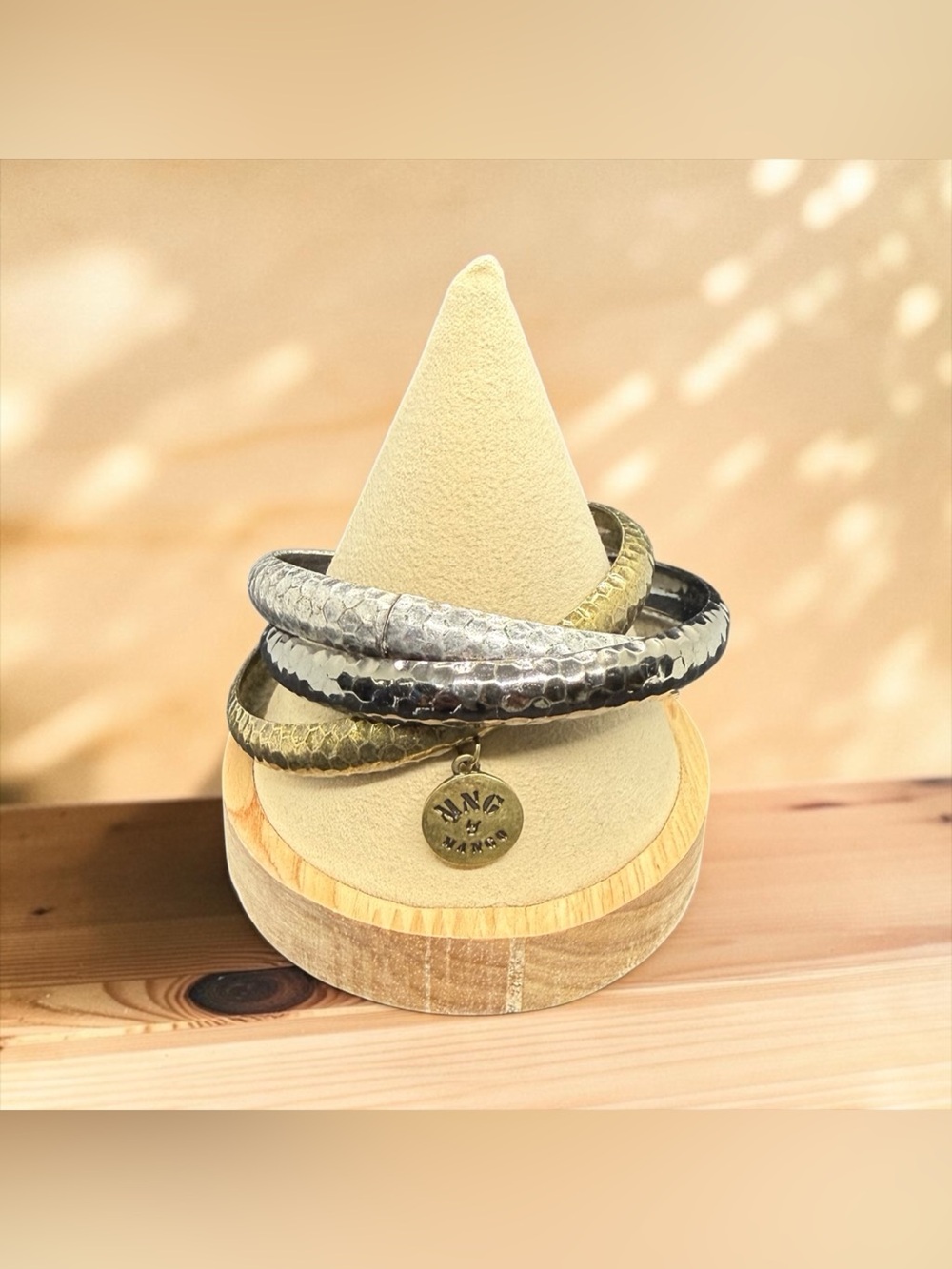 🩶💛MNG by MANGO🩶💛Metallic Tri-Tone Textured Bangles w/Charm/EUC🩶💛